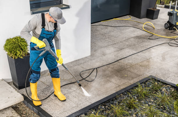 Best Commercial Building Pressure Washing  in Watsontown, PA